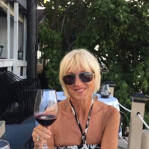 Meet your Posher, Renee